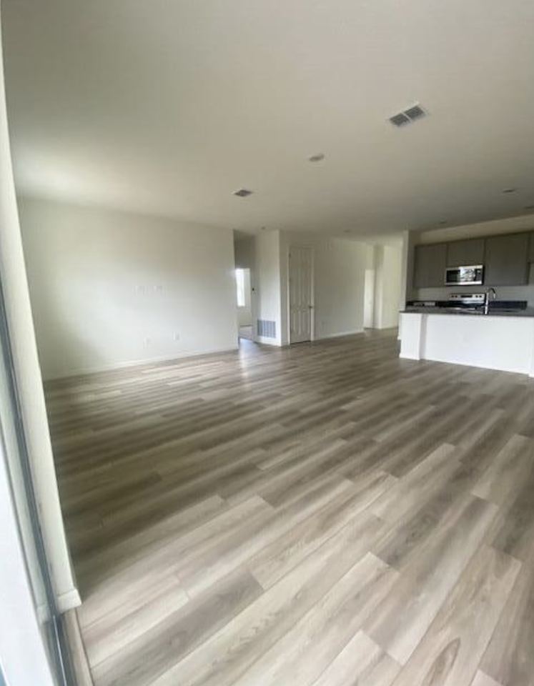 483 Se Sunnydale Ln #NA - Photo 2 of 3