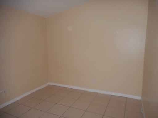 312 San Gabriel St - Photo 3 of 6