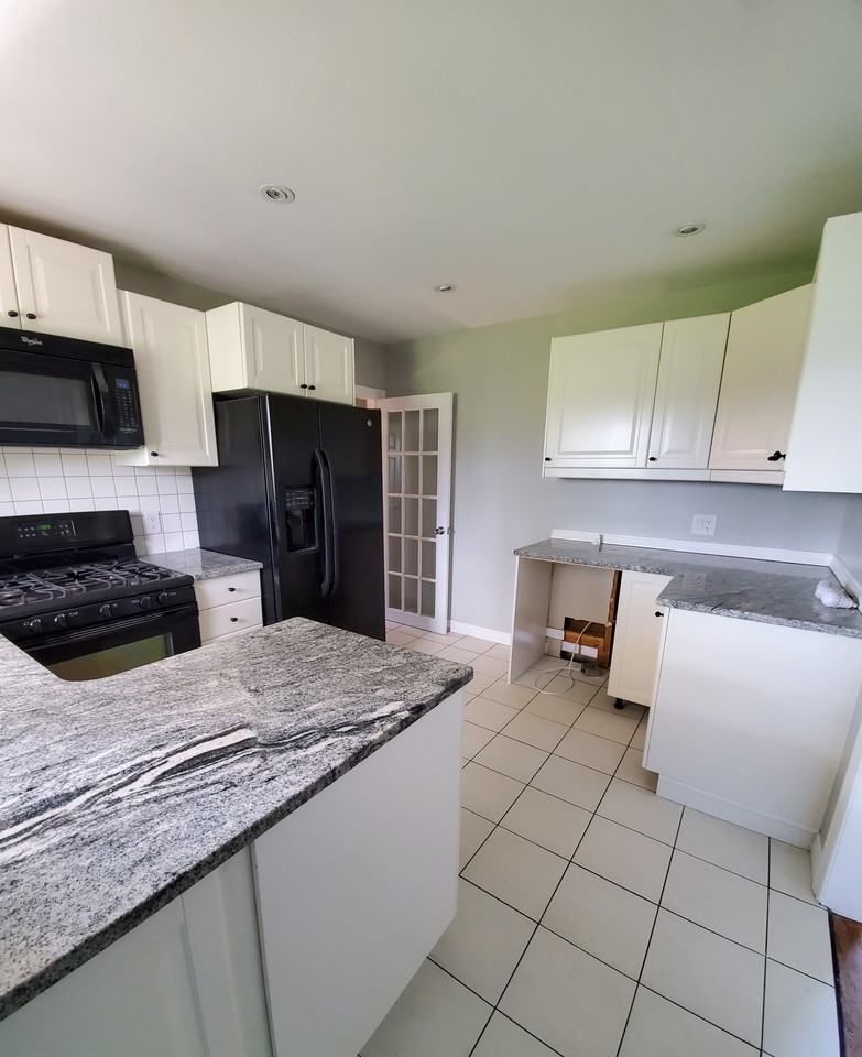 42 Longwood Avenue #A - Photo 3 of 16