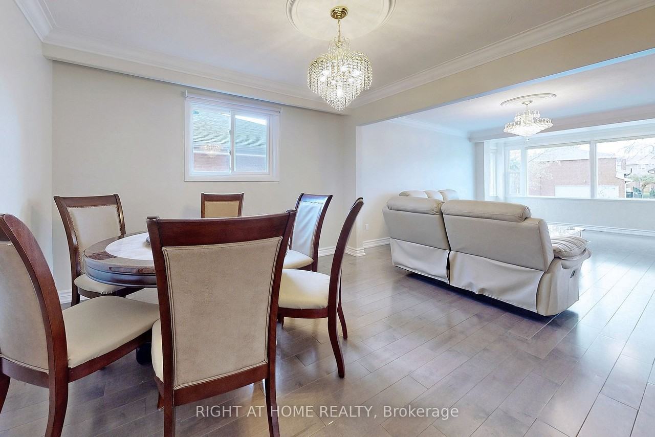 288 Huntsmill Boulevard #None - Photo 3 of 6