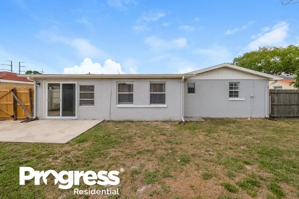 3028 Pinon Dr - Photo 3 of 16