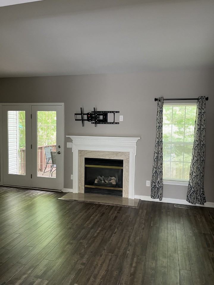 694 Huffine Manor Cir - Photo 2 of 24