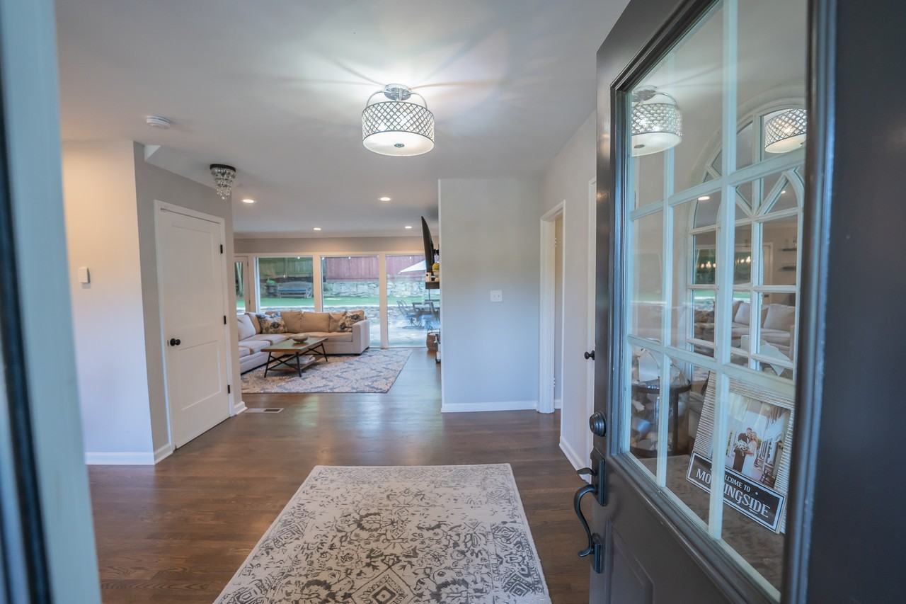 1210 Lenox Cir Ne #NA - Photo 3 of 36