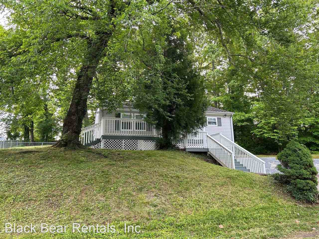 224 White Pine Dr - Photo 2 of 44