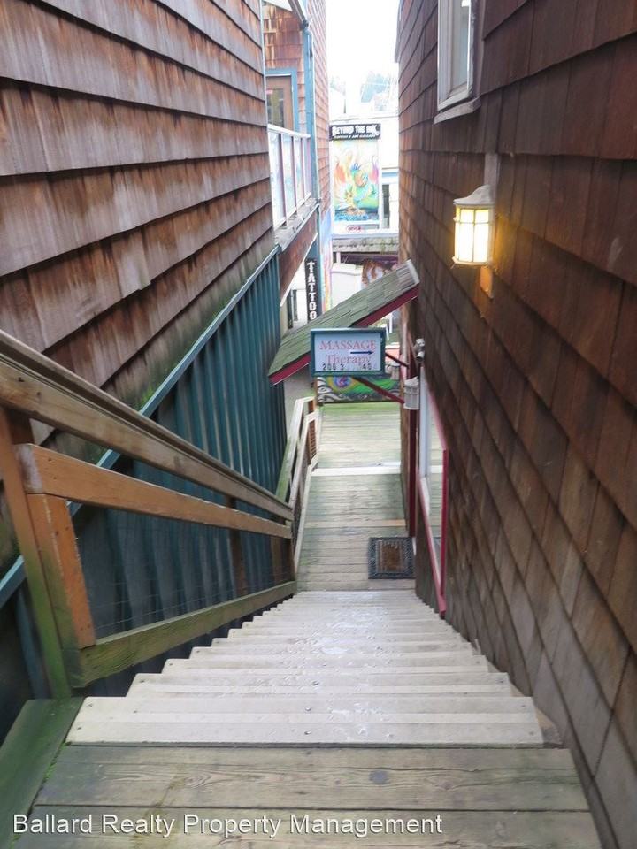 469 N 36th St #B - Photo 2 of 16