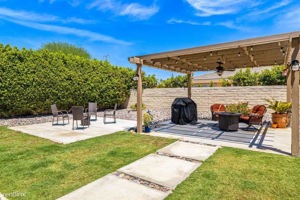 102 Bel Canto Ct - Photo 2 of 12