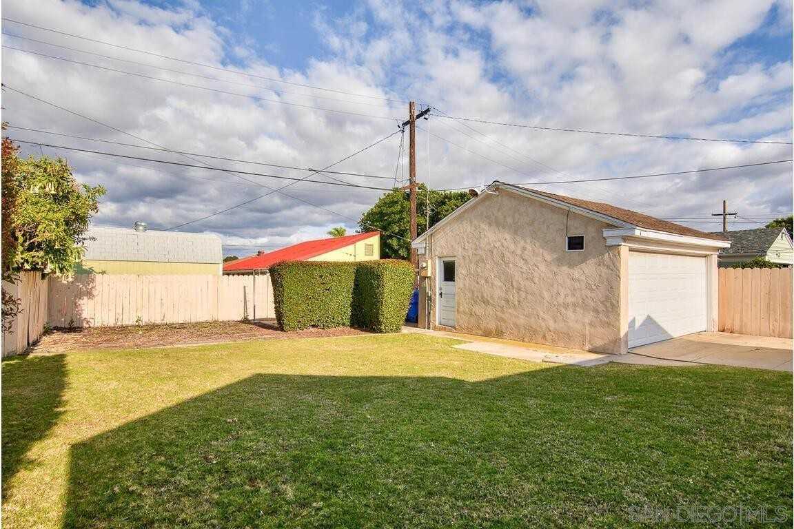 4657 Lenore Dr #NA - Photo 2 of 12