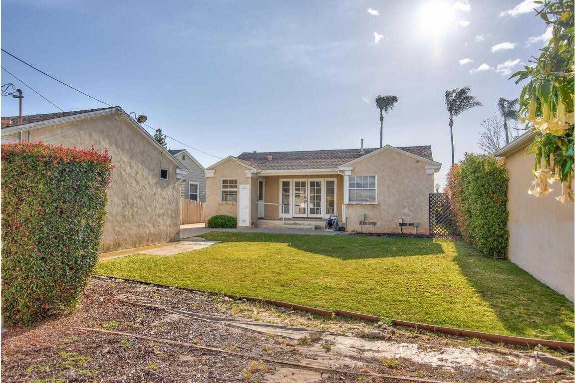 4657 Lenore Dr #NA - Photo 3 of 12