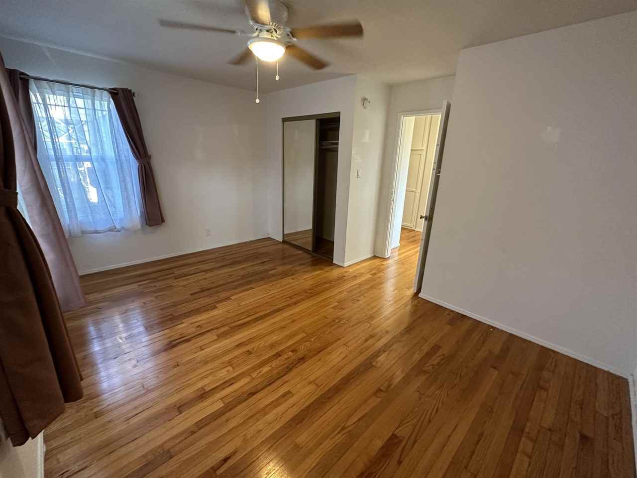 2453 Silver Lake Blvd #2453B - Photo 7 of 37