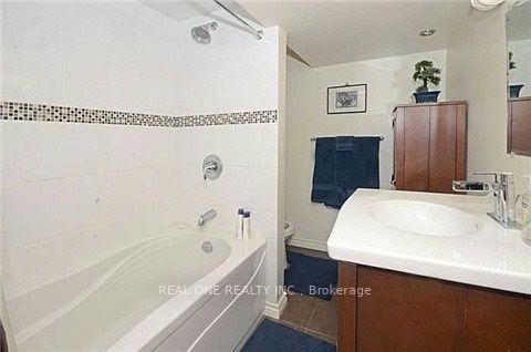 39 Muircrest Drive #None - Photo 2 of 6