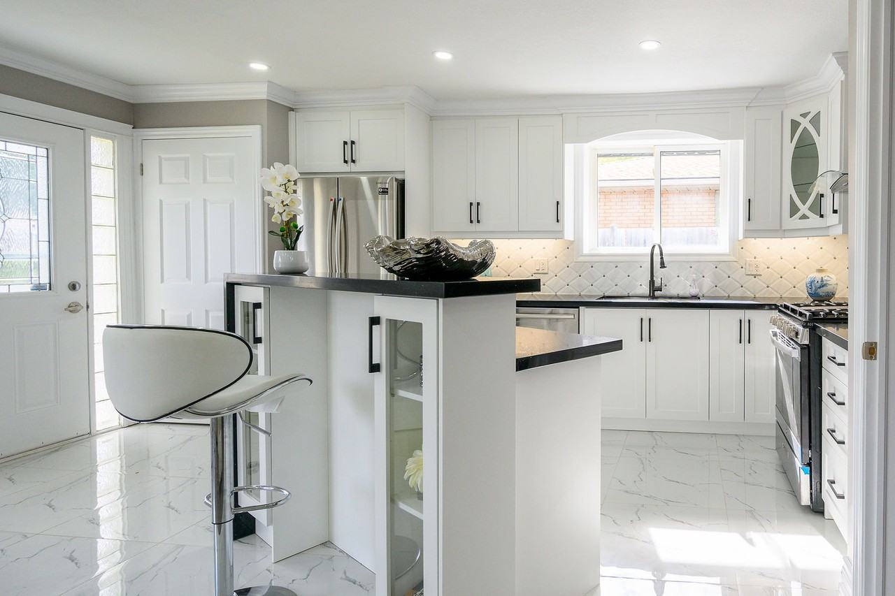 Cranbrook Dr & Courtland Ave #1 - Photo 2 of 13