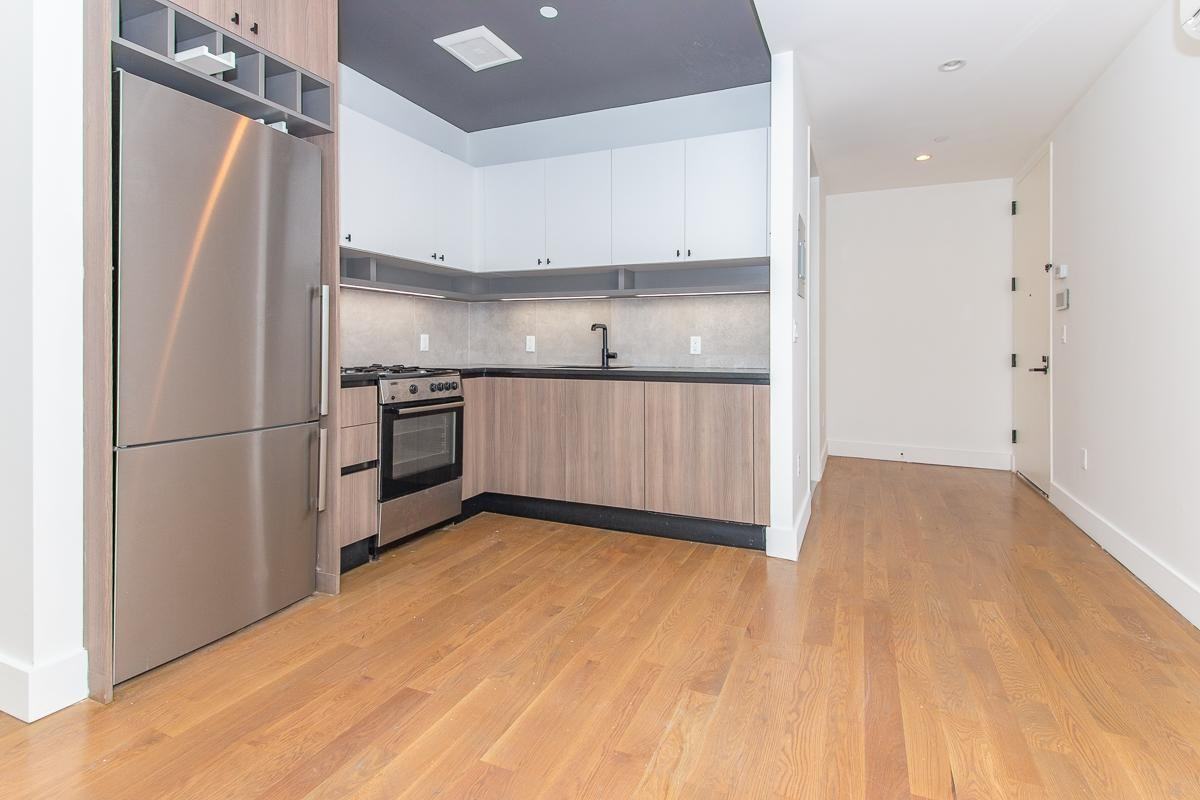 242 Newkirk Ave #7E - Photo 3 of 13