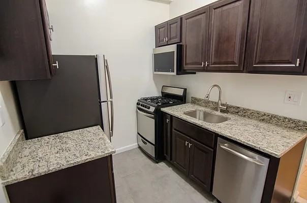 41-45 52nd Street #1A - Photo 2 of 4