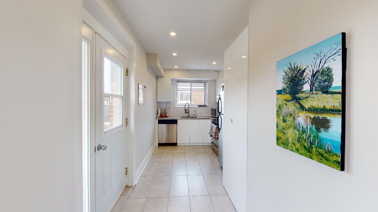 2120 Van Horne Douek.ca Apartments 2120 Av Van Horne, Montréal, QC