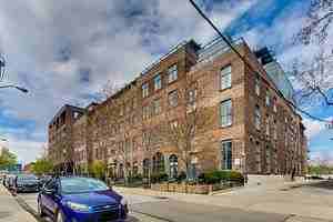 363 Sorauren Avenue #0112