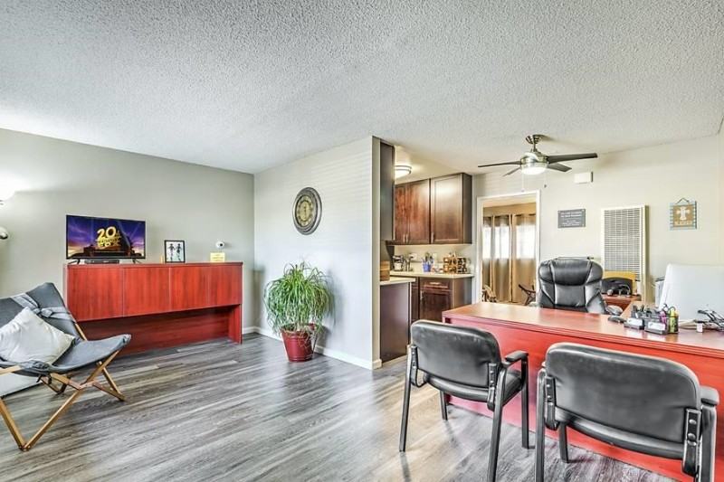 Del Amo Place Apartments Homes - Photo 3 of 48