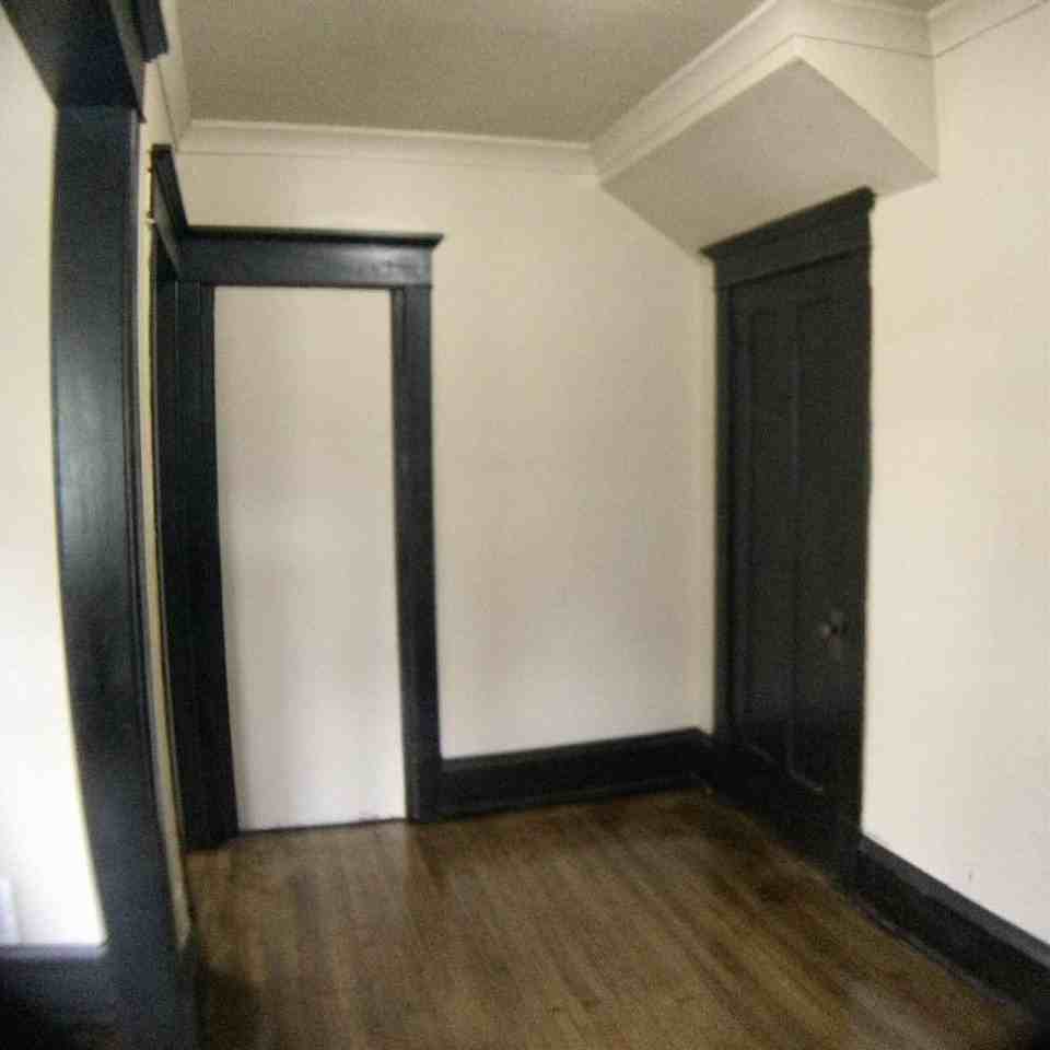 2467 N 41st St - Photo 3 of 19