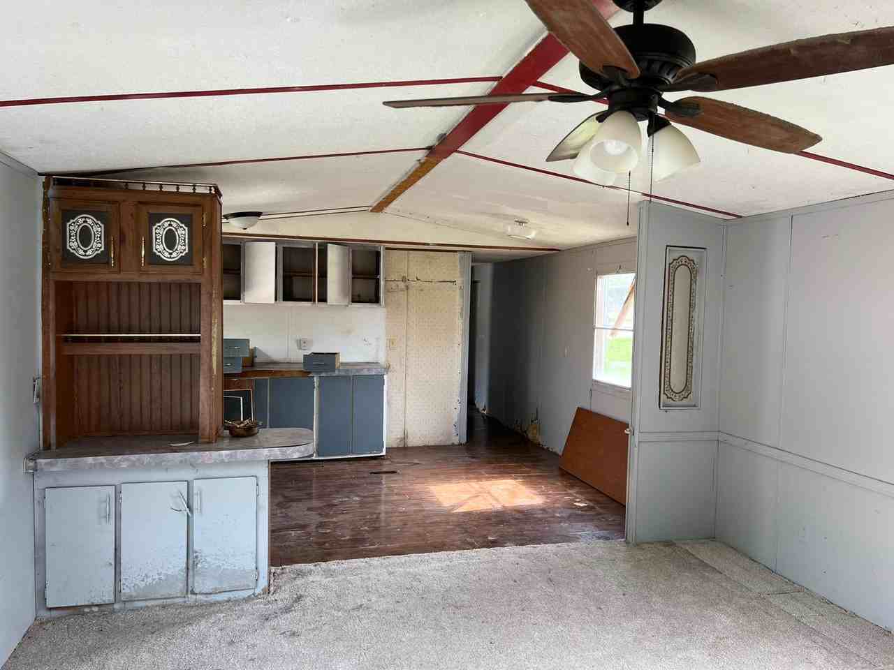 Bloomfield Mobile Home Park 21, Bloomfield, IN 47424 3 Bedroom