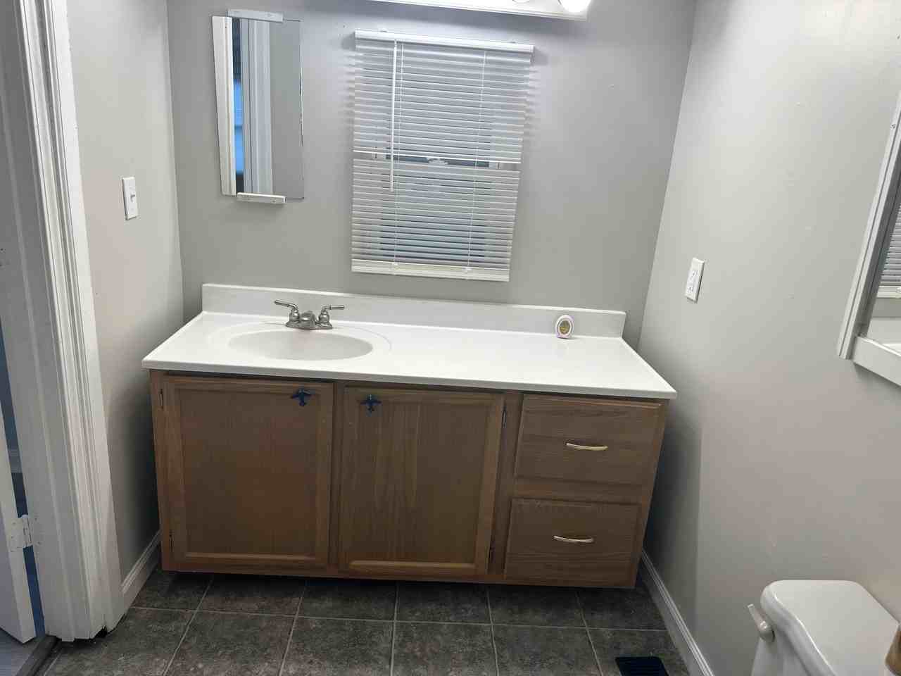 135 Illinois St #NA - Photo 3 of 9