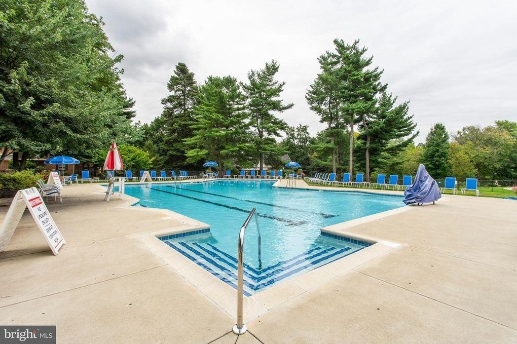 158 Old Forge Xing #158 - Photo 3 of 3