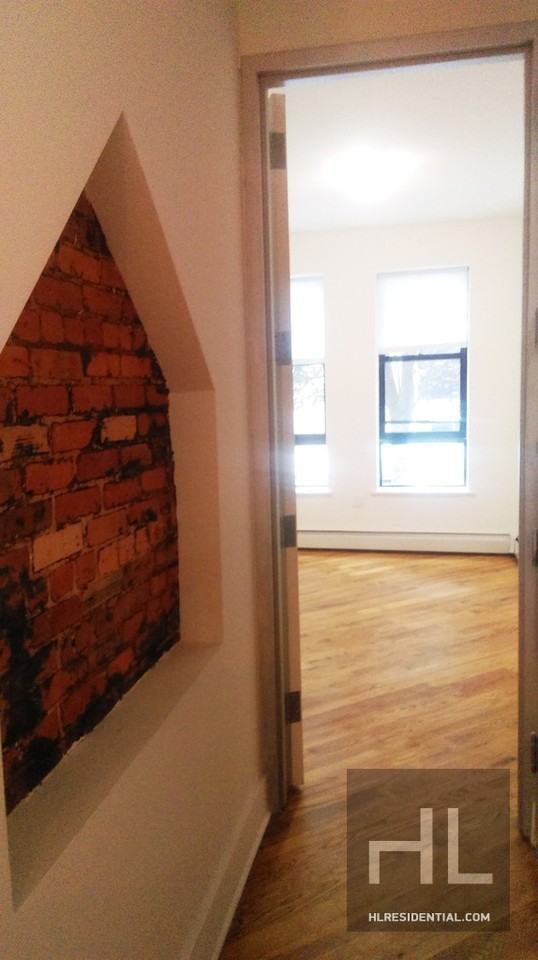 Gates Ave #1 - Photo 3 of 7