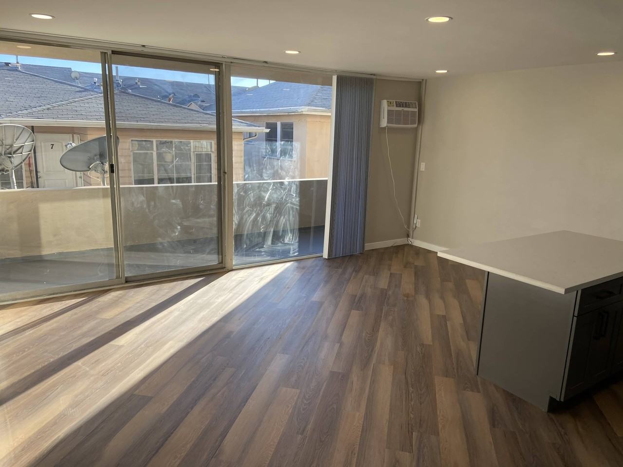 1830 Kingsley - Photo 4 of 20