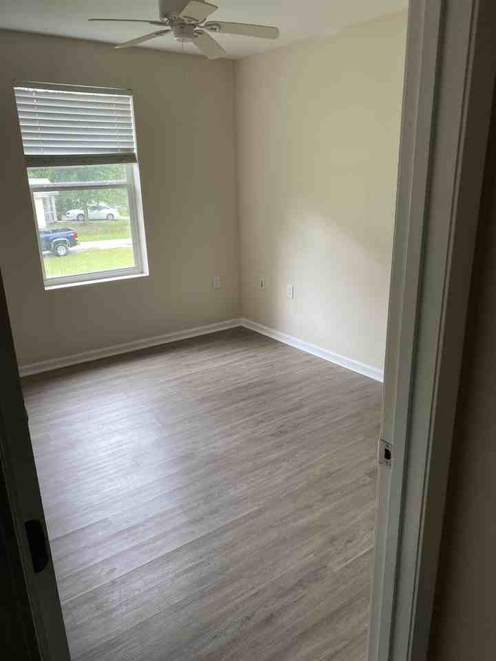 6110 East Pike Street #1 - Photo 2 of 19