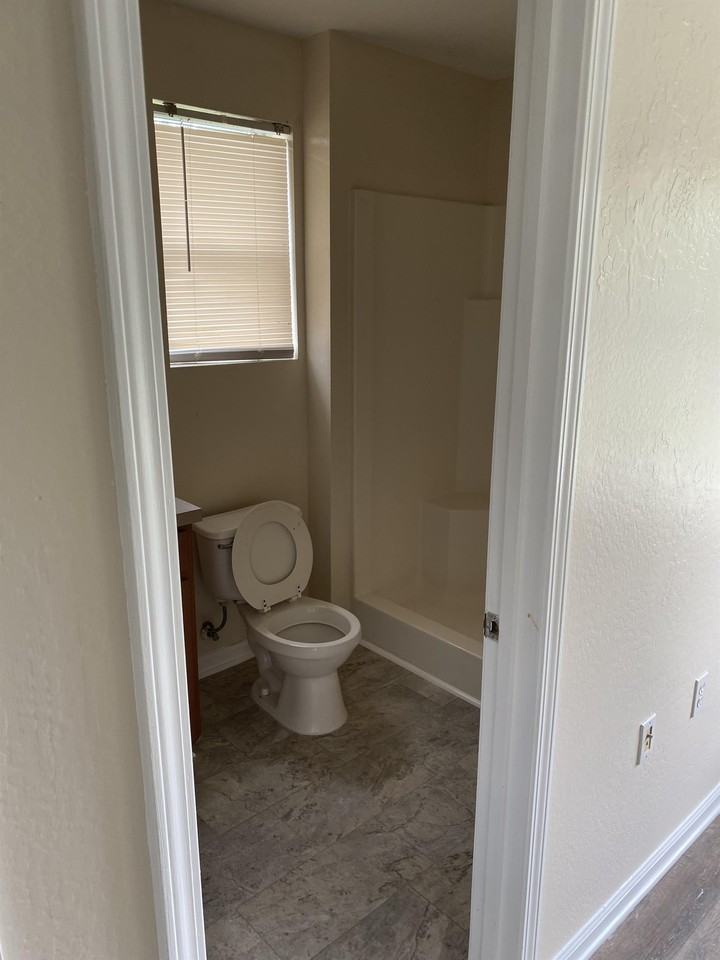 6110 East Pike Street #1 - Photo 6 of 19