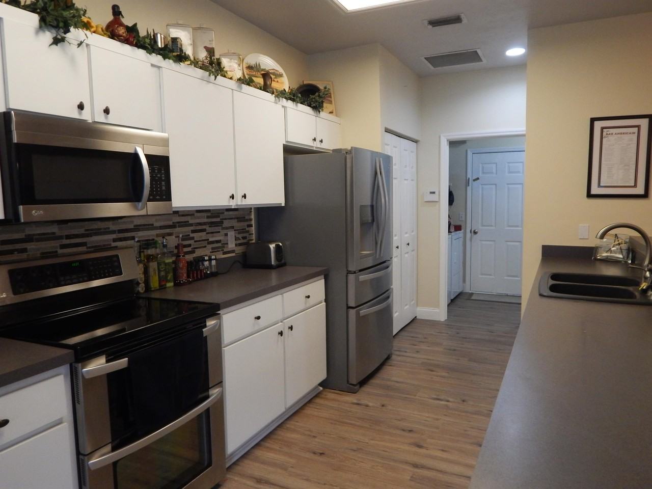 4326 Nw 34th Ter #1 - Photo 4 of 18