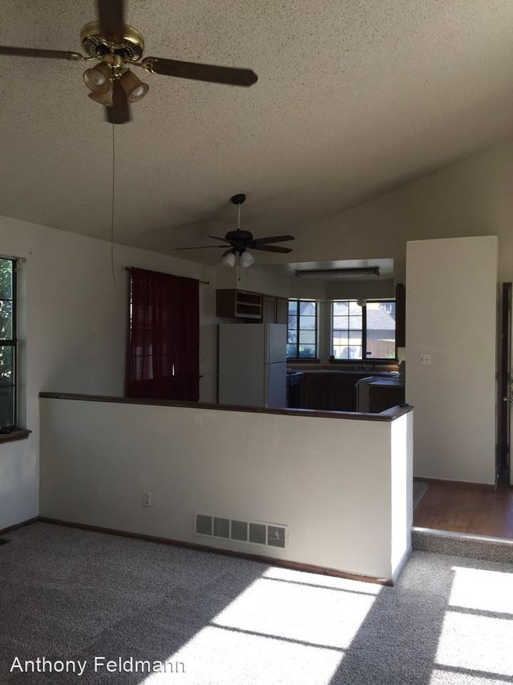 4345 Davenport Way - Photo 3 of 19