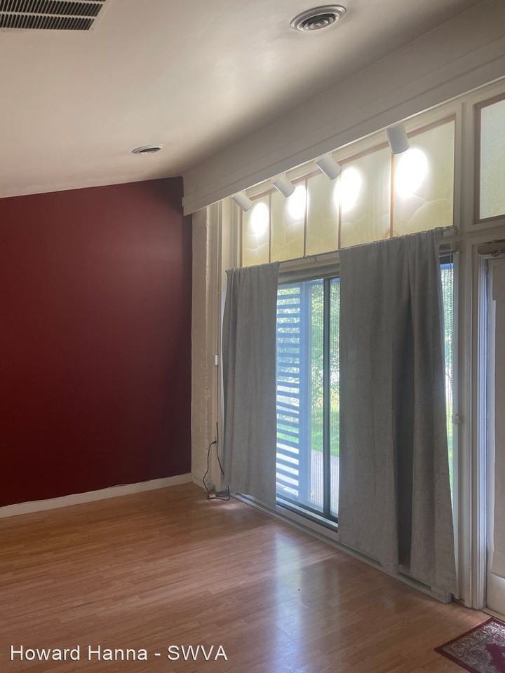 203 North Main Street - Photo 2 of 21