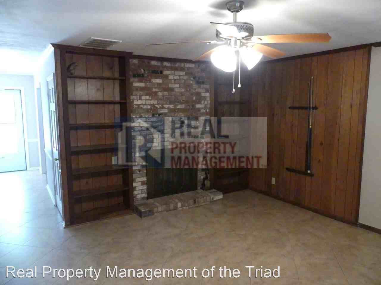 4 Leawood Ct - Photo 3 of 19