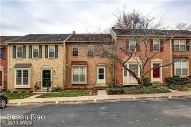 10241 Green Holly Ter - Photo 2 of 12