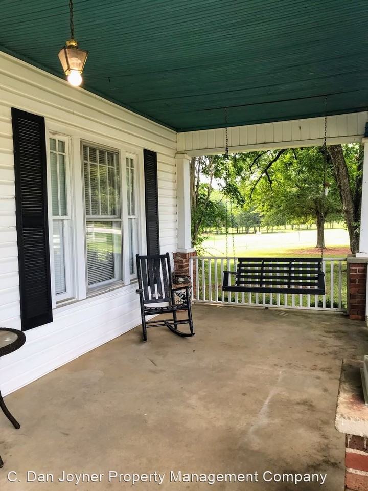 2251 Fairview Rd - Photo 2 of 23