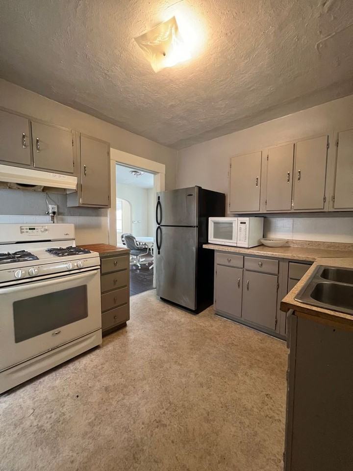 710 Dakota St - Photo 3 of 3
