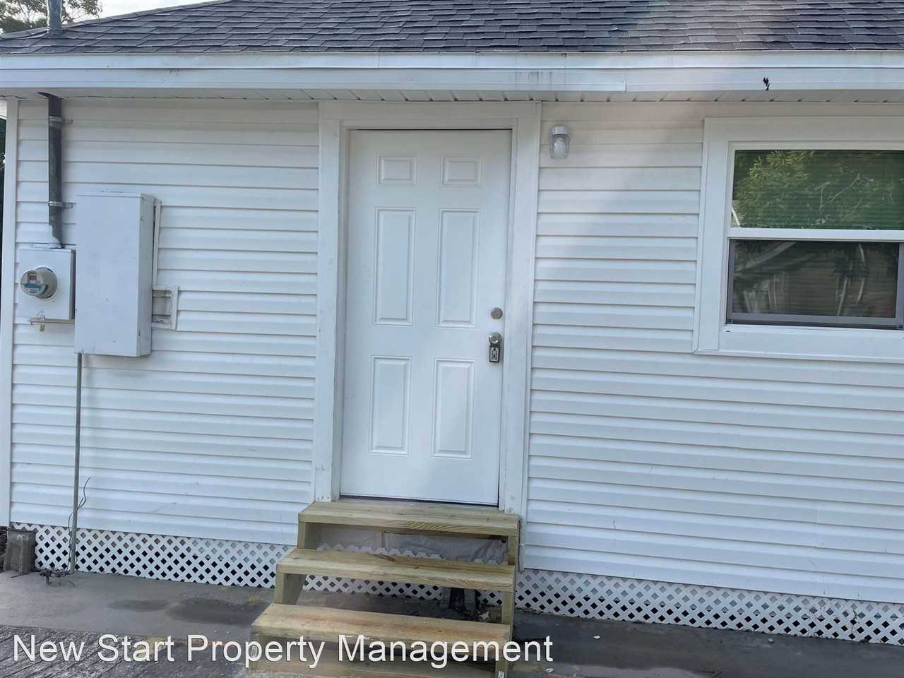 1018 6th St W - Photo 2 of 16