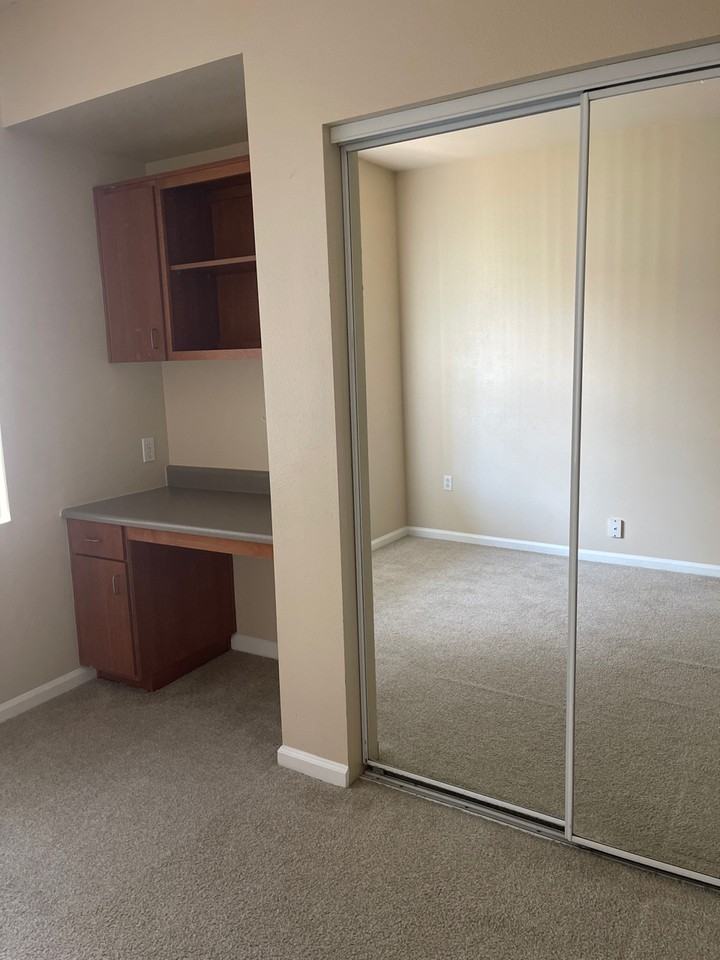 Collett Ave - Photo 2 of 3