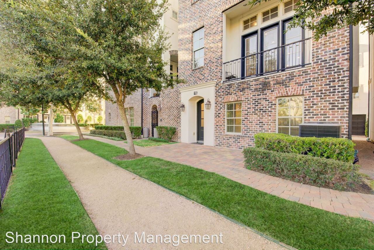 9627 Fannin Sta W - Photo 2 of 20