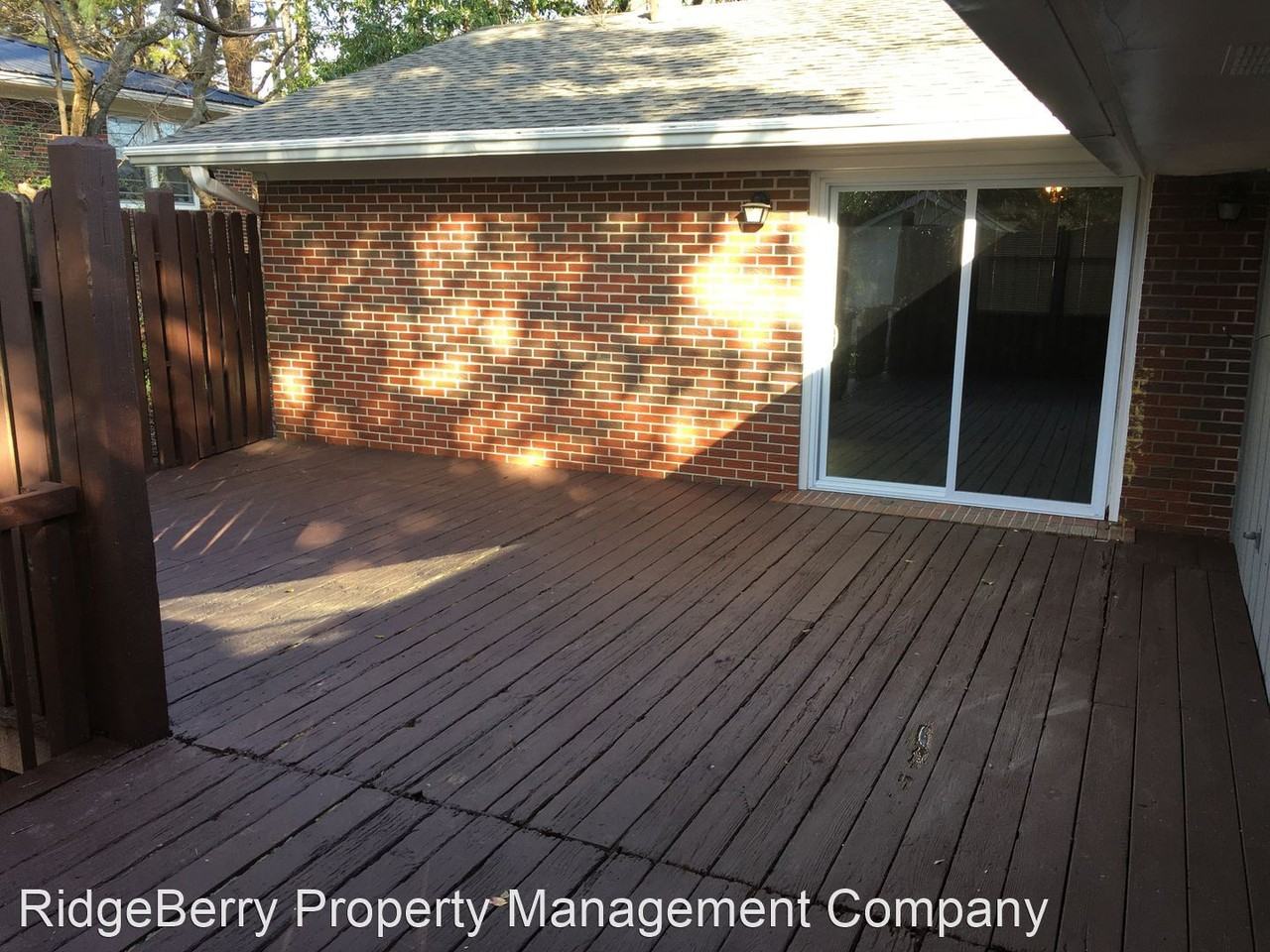 601 N College Dr - Photo 3 of 26