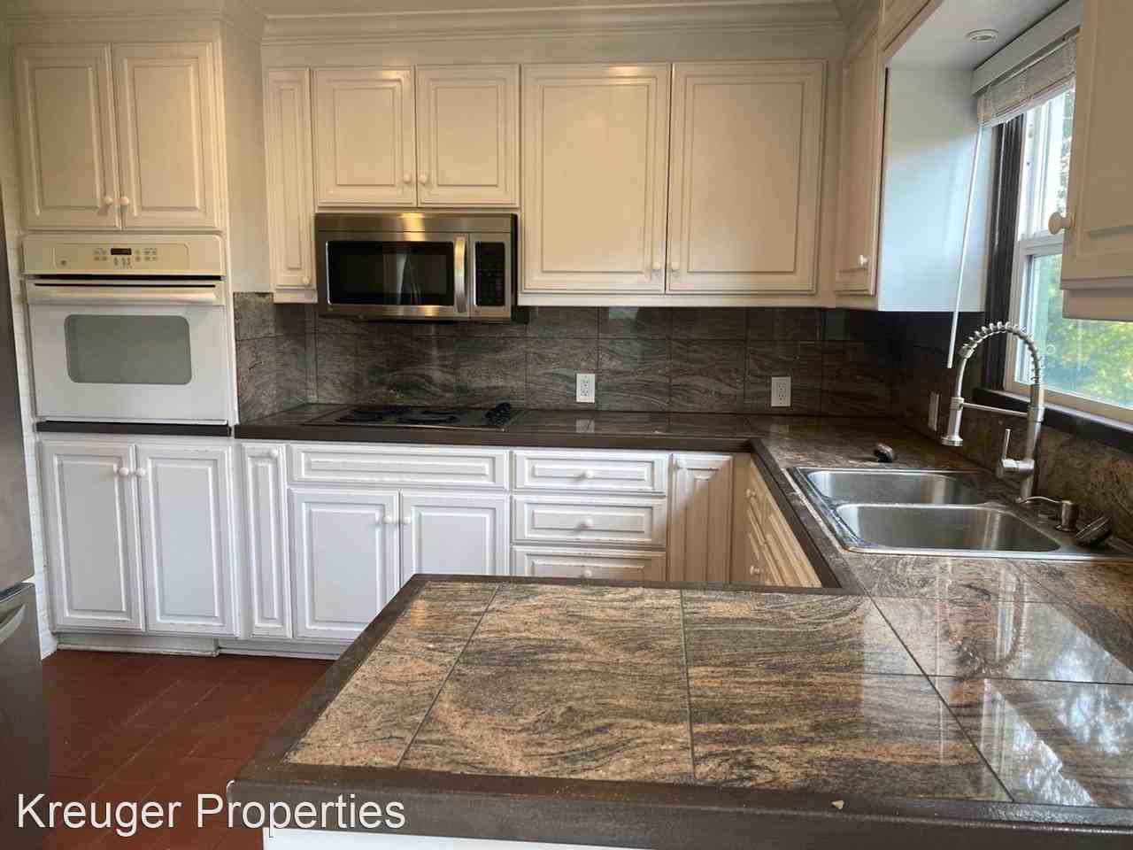 17 Sunset Dr - Photo 2 of 11