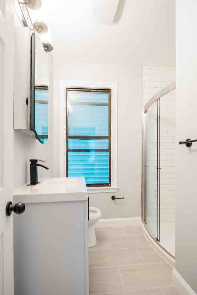 347 Saratoga St #1 - Photo 4 of 10