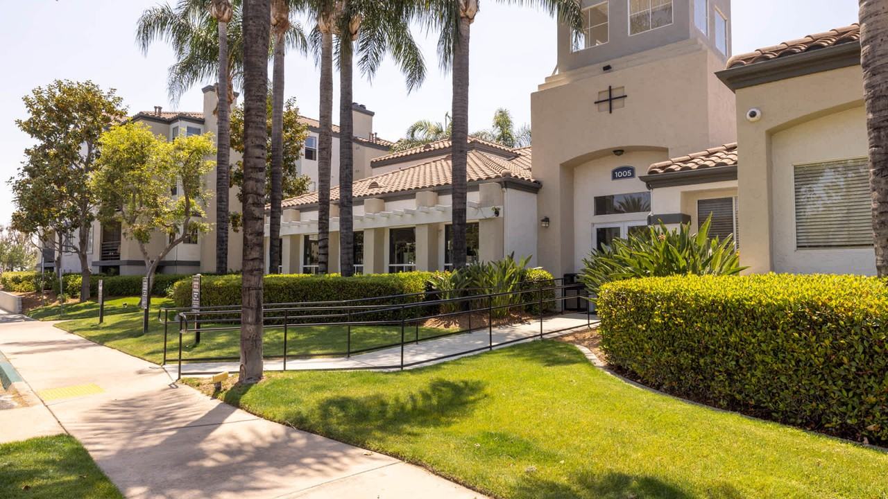 Centre Club - Photo 2 of 33