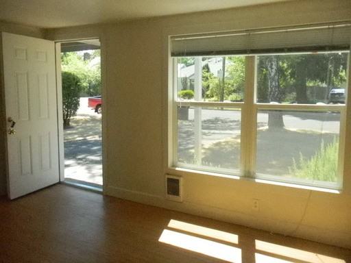 715 E 21st Ave - Photo 3 of 9