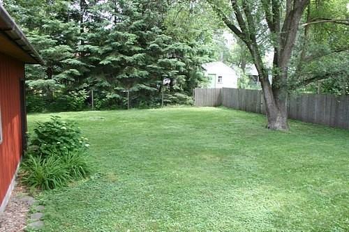 31208 Pine St - Photo 3 of 16