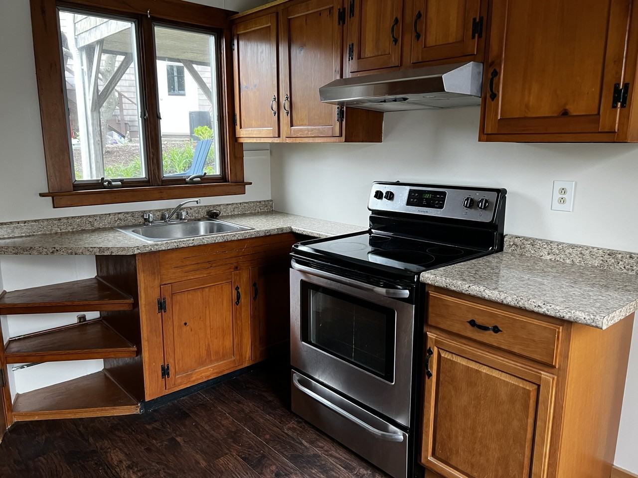 30 Parker St #REAR - Photo 3 of 14