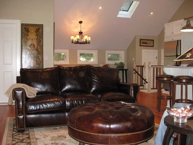 105 Mill River Rd #2 - Photo 3 of 12