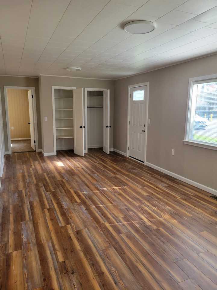 609 Oneida St #NA - Photo 2 of 16