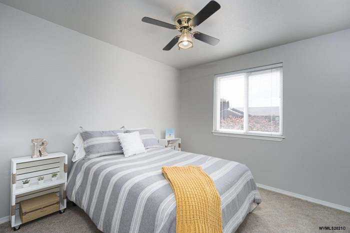 1378 Sw Alexander Dr #NA - Photo 3 of 20