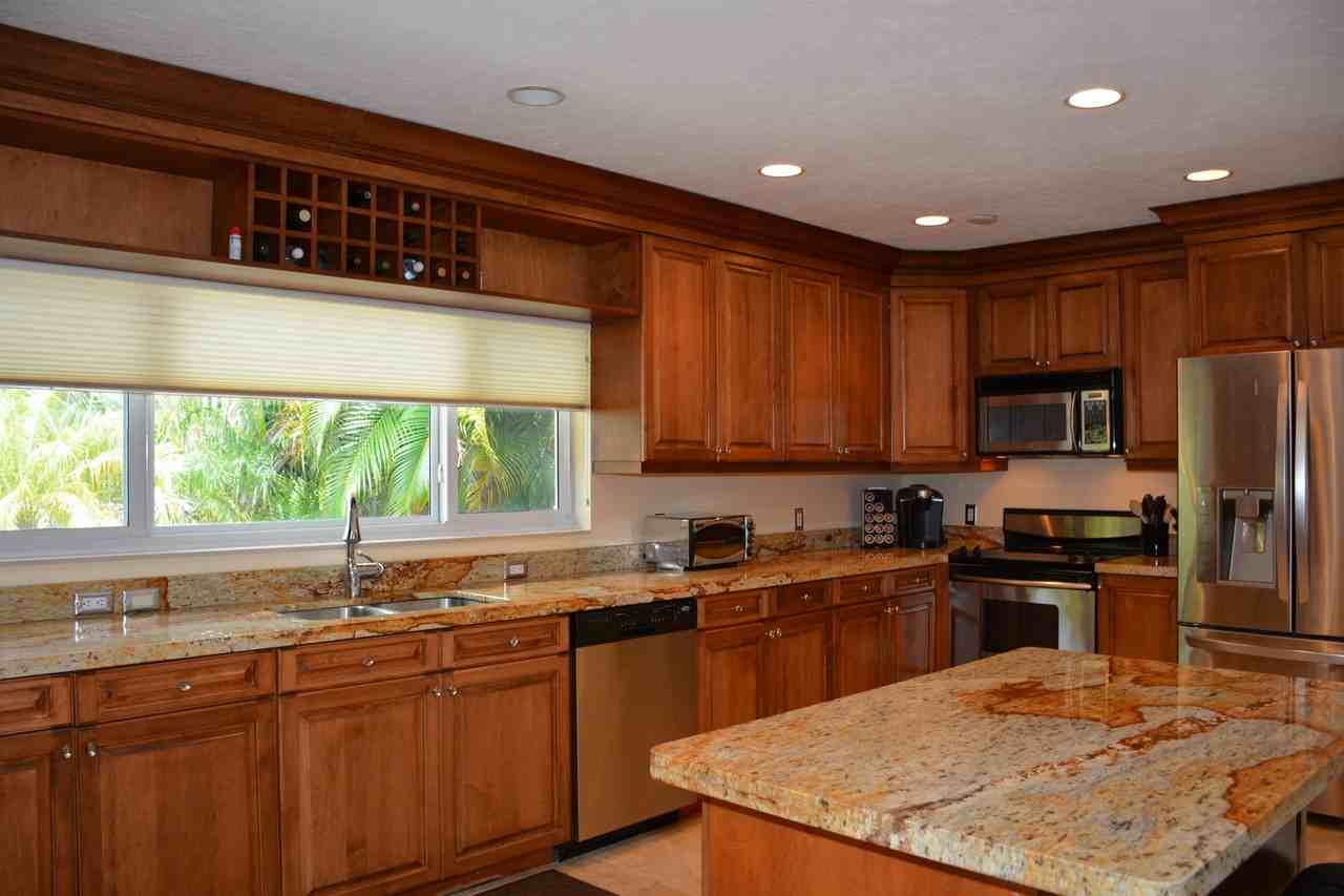 3711 NE 34th Ave - Photo 3 of 19