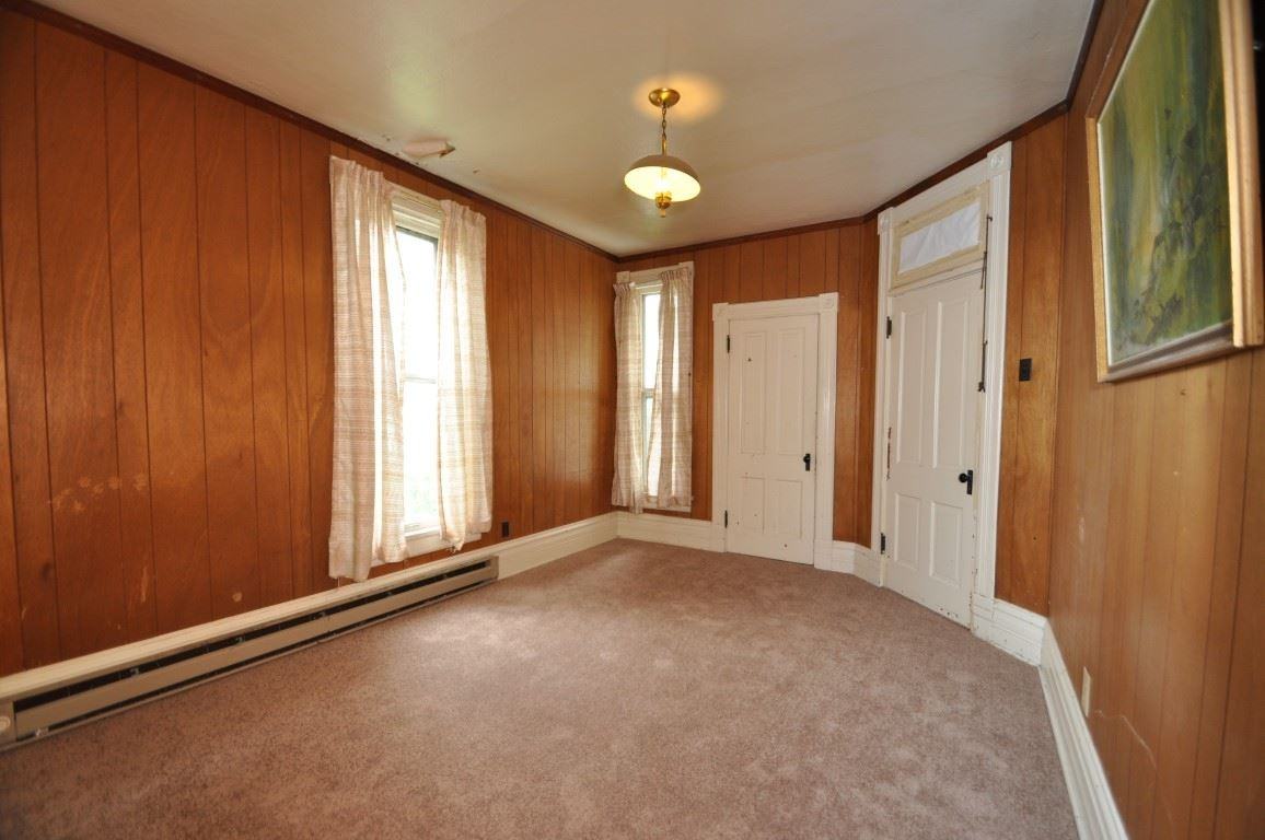 921 Grace Ave - Photo 2 of 7